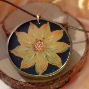 Kézzel festett női medál, Ékszer, Nyaklánc, Medál, Ékszerkészítés, MESKA