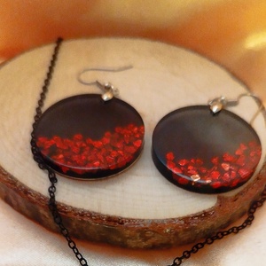 Füst színű és piros fülbevaló és medál szett - ékszer - ékszerszett - Meska.hu