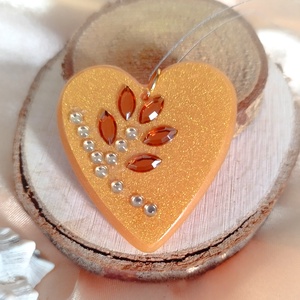 Arany színű szív medál strasszokkal - ékszer - nyaklánc - medál - Meska.hu