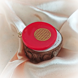 Piros színű kerek medál szimbólummal - ékszer - nyaklánc - medál - Meska.hu