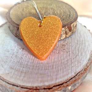 Arany színű szív alakú medál - ékszer - nyaklánc - medál - Meska.hu