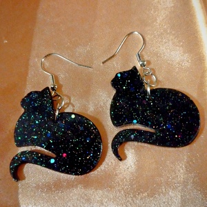 Cica fülbevaló - Meska.hu