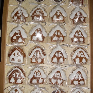 Adventi naptár - ház - karácsony - adventi díszek - adventi naptár - Meska.hu