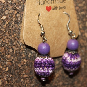 Lila csíkos horgolt gömb fülbevaló - ékszer - fülbevaló - lógó fülbevaló - Meska.hu Lila csíkos horgolt gömb fülbevaló - ékszer - fülbevaló - lógó fülbevaló - Meska.hu