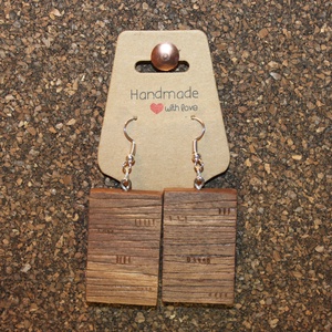 Fekete dió kézműves fülbevaló, Ékszer, Fülbevaló, Lógó fülbevaló, Famegmunkálás, Ékszerkészítés, MESKA