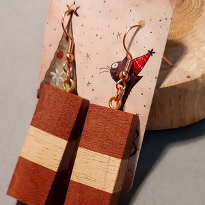 Mahagóni, csíkos mintájú fa kézműves fülbevaló, Ékszer, Fülbevaló, Lógó fülbevaló, Famegmunkálás, Ékszerkészítés, MESKA