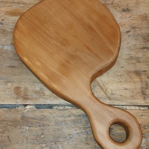 Egyedi formájú körte vágódeszka, alátét - otthon & életmód - konyhafelszerelés, tálalás - sütés, főzés - vágódeszka - Meska.hu