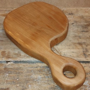 Egyedi formájú körte vágódeszka, alátét - otthon & életmód - konyhafelszerelés, tálalás - sütés, főzés - vágódeszka - Meska.hu