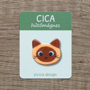 Cica hűtőmágnes - Barna sziámi Kancsal, Otthon & Életmód, Konyhafelszerelés, tálalás, Konyhai dekoráció, Hűtőmágnes, Gyurma, Festett tárgyak, MESKA