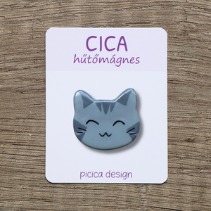 Cica hűtőmágnes - Szürke cirmos Vidám, Otthon & Életmód, Konyhafelszerelés, tálalás, Konyhai dekoráció, Hűtőmágnes, Gyurma, Festett tárgyak, MESKA