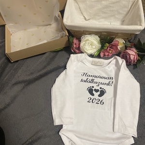 Baba bejelentő body - Meska.hu