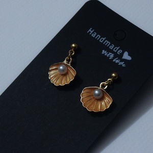 Narancssárga kagylós Fülbevaló - ékszer - fülbevaló - lógó fülbevaló - Meska.hu