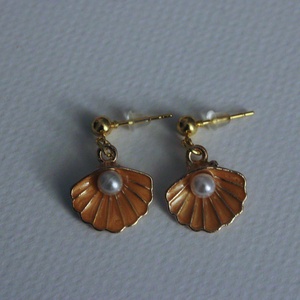 Narancssárga kagylós Fülbevaló - ékszer - fülbevaló - lógó fülbevaló - Meska.hu