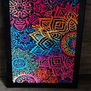 Mandala falikép, gyöngykirakó technikával készült - otthon & életmód - dekoráció - kép & falikép - mozaik kép - Meska.hu