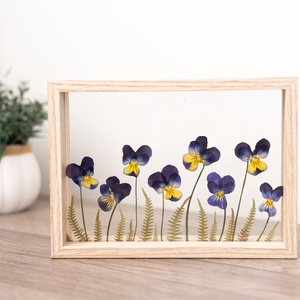 Kék-sárga árvácska virágok fa keretben 14 x 19 cm - otthon & életmód - dekoráció - kép & falikép - üvegkép - Meska.hu