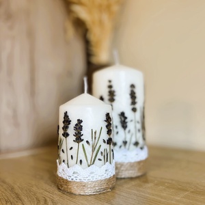 Szárított levendulás gyertya ajándékcsomag DÍSZDOBOZBAN- Csipkével és jutazsoinórral díszítve - otthon & életmód - gyertya, illat, aroma - gyertya - Meska.hu