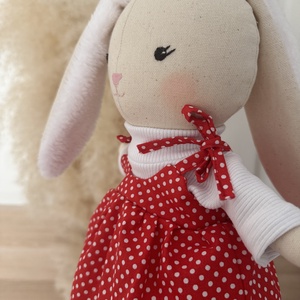 Húsvéti plüss lány nyuszi játék gyerekeknek - pöttyös ruhában és fehér pulcsiban - játék & sport - plüssállat & játékfigura - nyuszi - Meska.hu