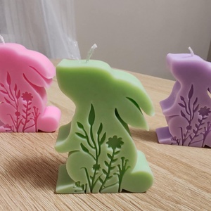 Virág mintás nyuszi gyertya - ünnepi díszek, dekorációk - húsvéti díszek és dekorációk - húsvéti gyertya - Meska.hu