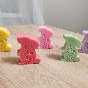 Virág mintás nyuszi gyertya - ünnepi díszek, dekorációk - húsvéti díszek és dekorációk - húsvéti gyertya - Meska.hu