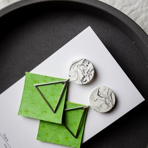 Zöld alma - színes beton fülbevaló - ékszer - fülbevaló - lógó fülbevaló - Meska.hu Zöld alma - színes beton fülbevaló - ékszer - fülbevaló - lógó fülbevaló - Meska.hu