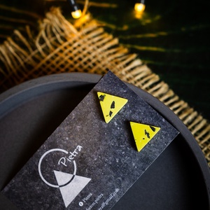 Citromsárga háromszög - színes beton fülbevaló - Meska.hu