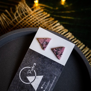 Háromszög - színes beton fülbevaló - Meska.hu