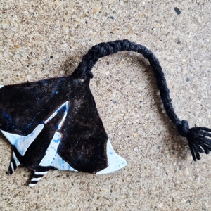 Tűzzománc asztali dísz ördögrája, Otthon & Életmód, Dekoráció, Asztal és polc dekoráció, Asztaldísz, , MESKA