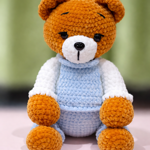 Horgolt Füles Maci, Játék & Sport, Plüssállat & Játékfigura, Maci, Horgolás, Kézzel készülő pihe puha horgolt maci plüss fonalból, mosható töméssel. 
30-40 fokon mosható kímélő..., MESKA