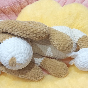 Horgolt Alvó Kutyus - játék & sport - plüssállat & játékfigura - kutya - Meska.hu