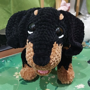 Horgolt Tacskó kutya - játék & sport - plüssállat & játékfigura - kutya - Meska.hu