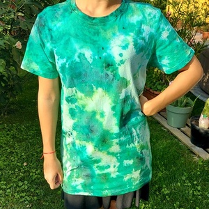 Póló batikolt festett-festett póló - ruha & divat - női ruha - póló, felső - Meska.hu