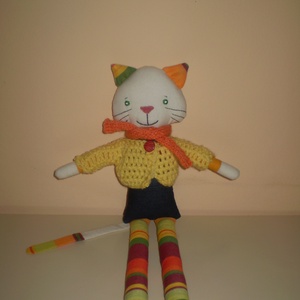 Fázós Galagonya cica -  - Meska.hu