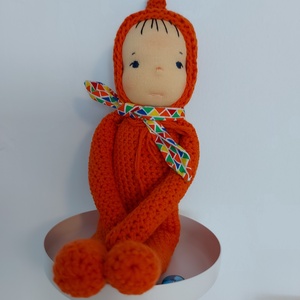 Narancssárga waldorf fejű baba - játék & sport - plüssállat & játékfigura - ember - Meska.hu