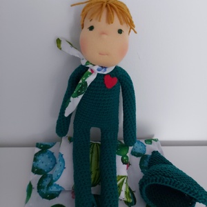 Zöld waldorf fejű baba - játék & sport - plüssállat & játékfigura - ember - Meska.hu