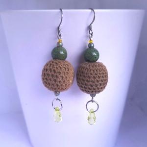 Horgolt zöld gyöngyös bohó fülbevaló, Ékszer, Fülbevaló, Lógó fülbevaló, , MESKA