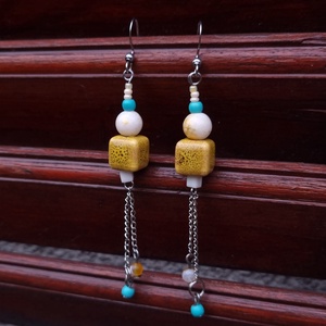 Pag-hosszú fülbevaló kerámiagyönggyel - ékszer - fülbevaló - lógó fülbevaló - Meska.hu
