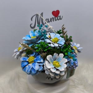 Kézzel festett tobozvirág-dísz kerámia tálban � kék � Anya / Mama felirattal, anyáknapi ajándék, Otthon & Életmód, Dekoráció, Asztal és polc dekoráció, Asztaldísz, Festett tárgyak, Virágkötés, MESKA