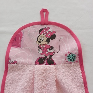 Egyedi ovis törölköző Minnie mintás  - ovodai kellék kéztörlő, Játék & Sport, Ovis felszerelés, Egyéb ovis kiegészítő, , MESKA