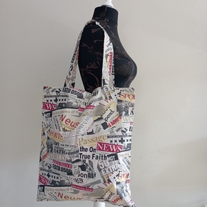 Nagy szatyor - retro ujság mintás textil táska - egyedi bevásárló szatyor - textil szatyor - mosható szatyor - táska & tok - bevásárlás & shopper táska - shopper, textiltáska, szatyor - Meska.hu