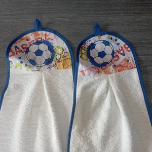 2db Egyedi ovis törölköző focilabda mintás  , Játék & Sport, Ovis felszerelés, Egyéb ovis kiegészítő, , MESKA