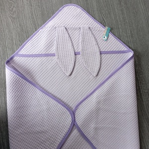 Egyedi Waffle Baba törölköző - fürdőkendő- nyuszifüles törölköző - baba - mama - pelenkázó, babafürdető kellékek - baba törölköző - Meska.hu