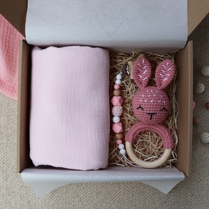Light Pink Bunny Box - Baba ajándékdoboz / Babaváró ajándék / Babalátogató ajándék, Játék & Sport, Babalátogató ajándékcsomag, , MESKA