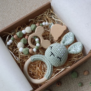 Olive Green Bunny Selection Box - Baba ajándékdoboz / Babaváró ajándék / Babalátogató ajándék - baba - mama - babalátogató ajándékcsomag - Meska.hu