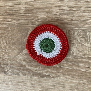 Horgolt kokárda - esküvő - kiegészítők - kitűző - Meska.hu