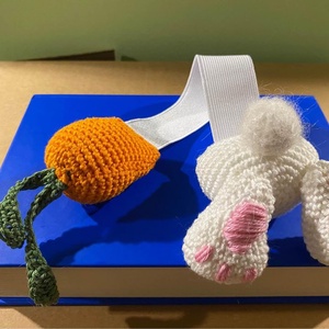Horgolt nyuszis amigurumi könyvjelző - könyv & zene - könyvjelző - Meska.hu