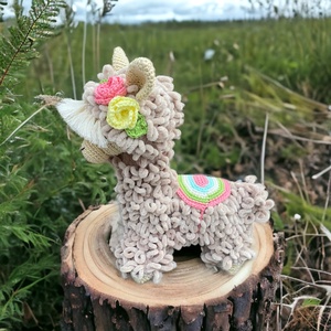 Ariana, az alpaka  ( horgolt pihe-puha alpaka láma amigurumi ) (Messza) - játék & sport - plüssállat & játékfigura - láma - Meska.hu