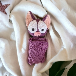 Horgolt cuki denevér (Messza) - otthon & életmód - dekoráció - halloween - halloweeni figurák - Meska.hu