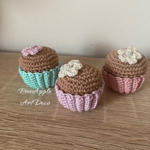 Horgolt pihe-puha kis muffin cupcake, Játék & Sport, Plüssállat & Játékfigura, Más figura, Horgolás, Varrás, MESKA
