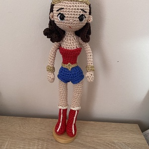 Wonder Woman horgolt baba amigurumi (Messza) - játék & sport - baba & babaház - baba - Meska.hu