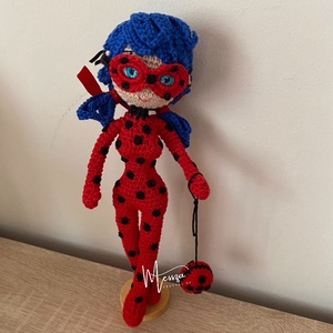 Horgolt Miraculous katicabogár katicalány figura , amigurumi (Messza), Játék & Sport, Plüssállat & Játékfigura, Ember, Horgolás, Varrás, MESKA